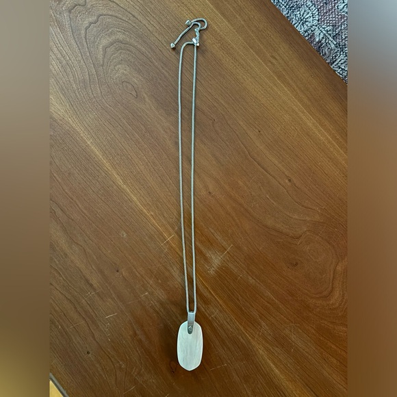 Kendra Scott Inez necklace - Picture 4 of 4